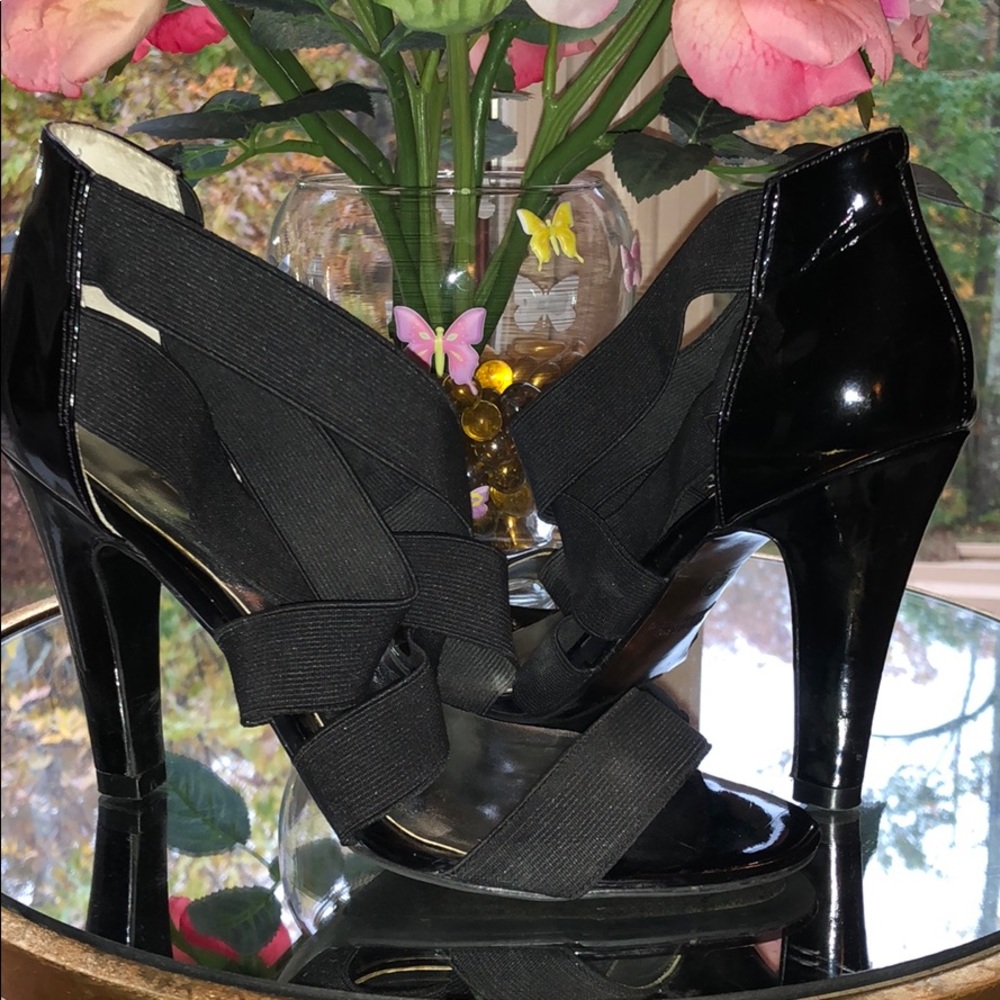 SALE 🍾 Mossimo black heeled sandals